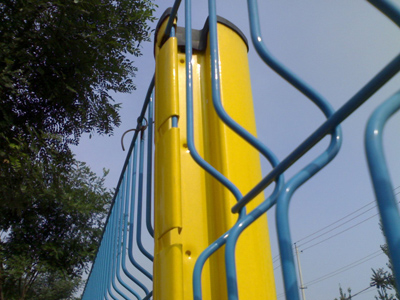 桃型柱護欄網(wǎng) 桃型柱護欄網(wǎng)