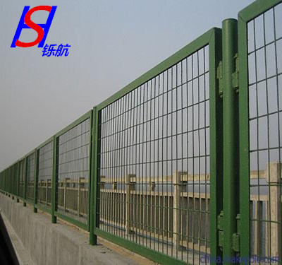 河道護(hù)欄_副本.jpg 河道護(hù)欄_副本.jpg